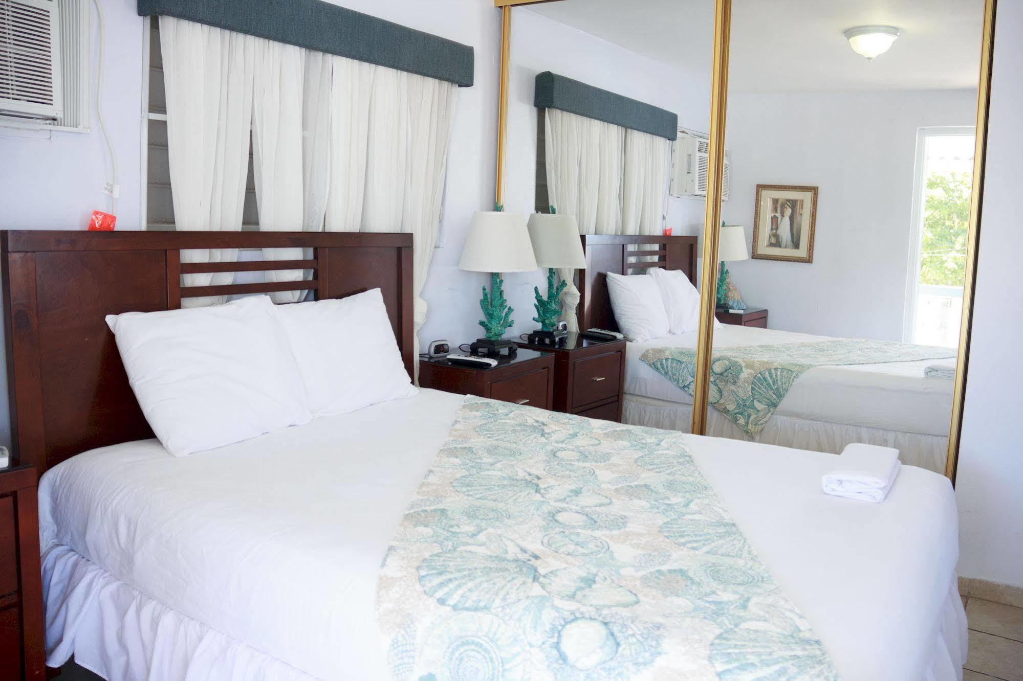The Beach Guesthouse Pinones Dış mekan fotoğraf