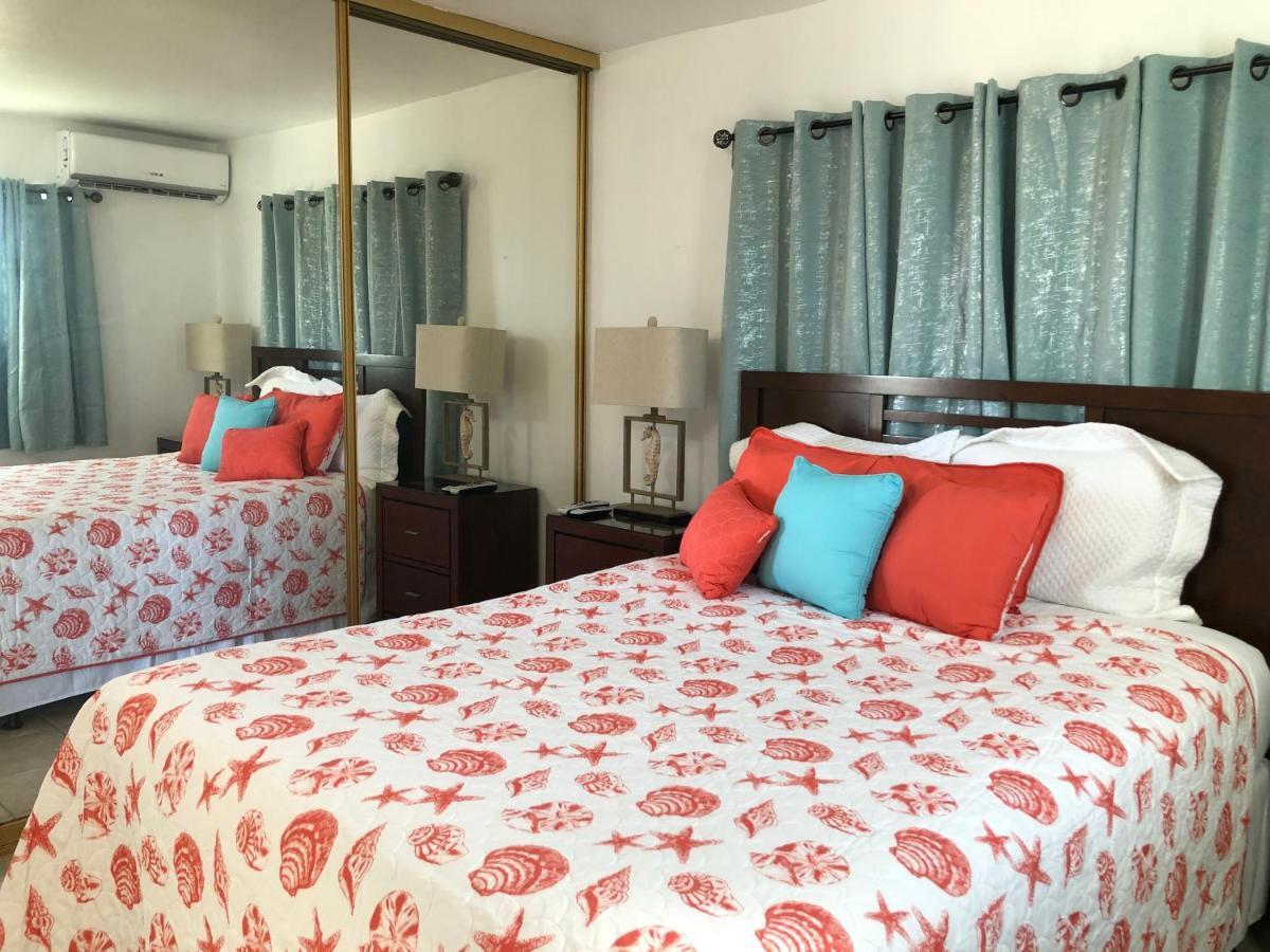 The Beach Guesthouse Pinones Dış mekan fotoğraf